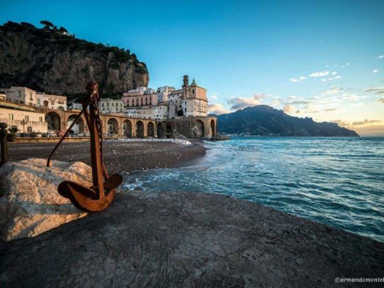 UN MARE DI VINO - LA KERMESSE ENOGASTRONOMICA DI ATRANI